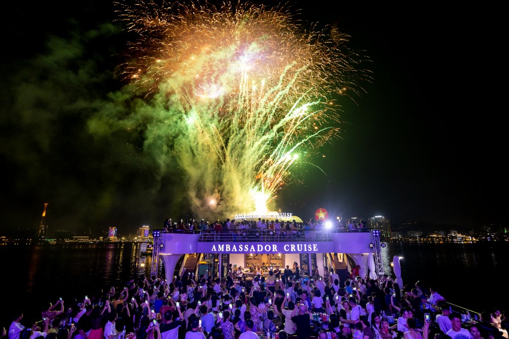 Ambassador Cruise (3)