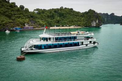 Du thuyền V Dream (99 khách), Tour Vịnh Hạ Long 4h,6h