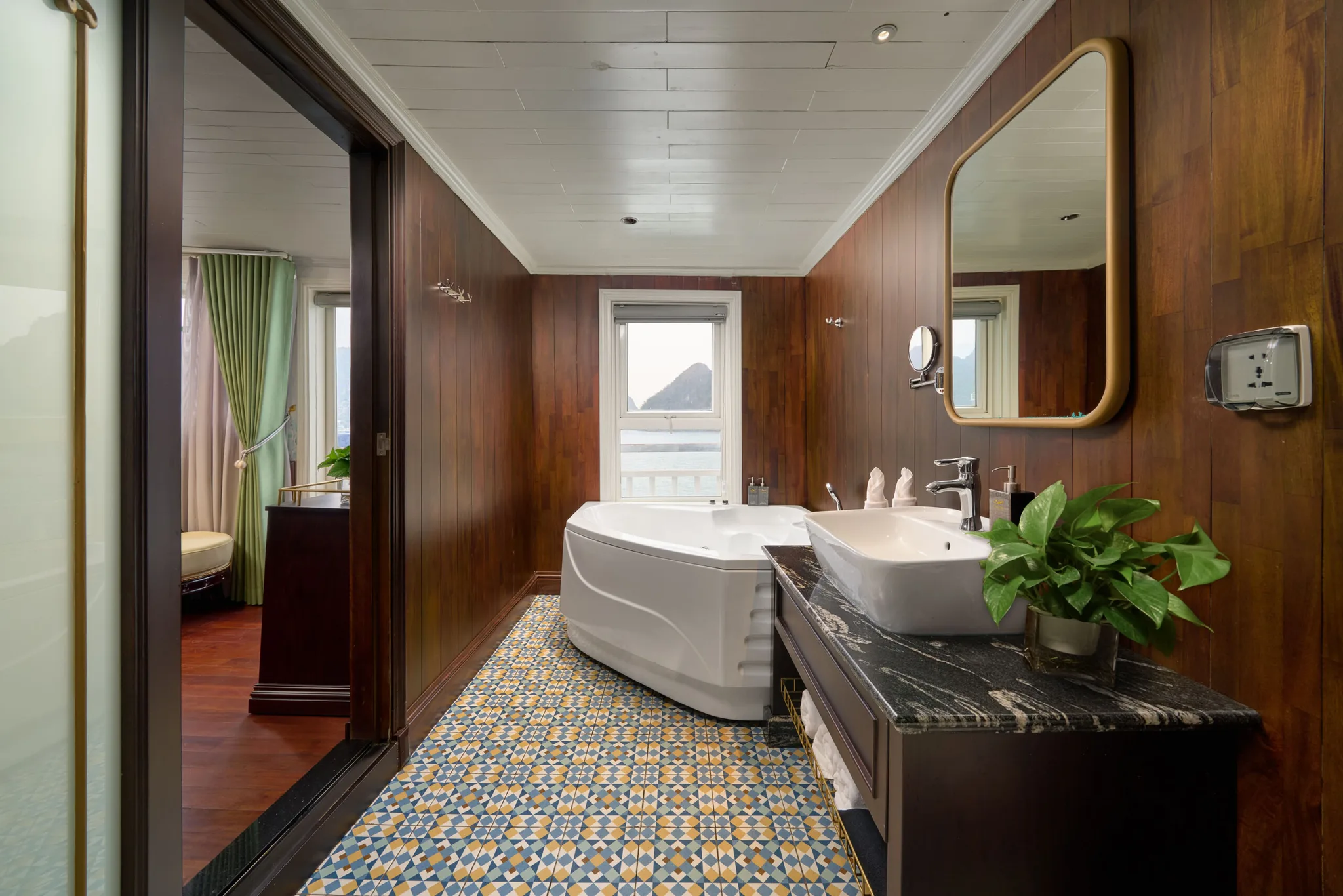 Elite Family Suite (8)