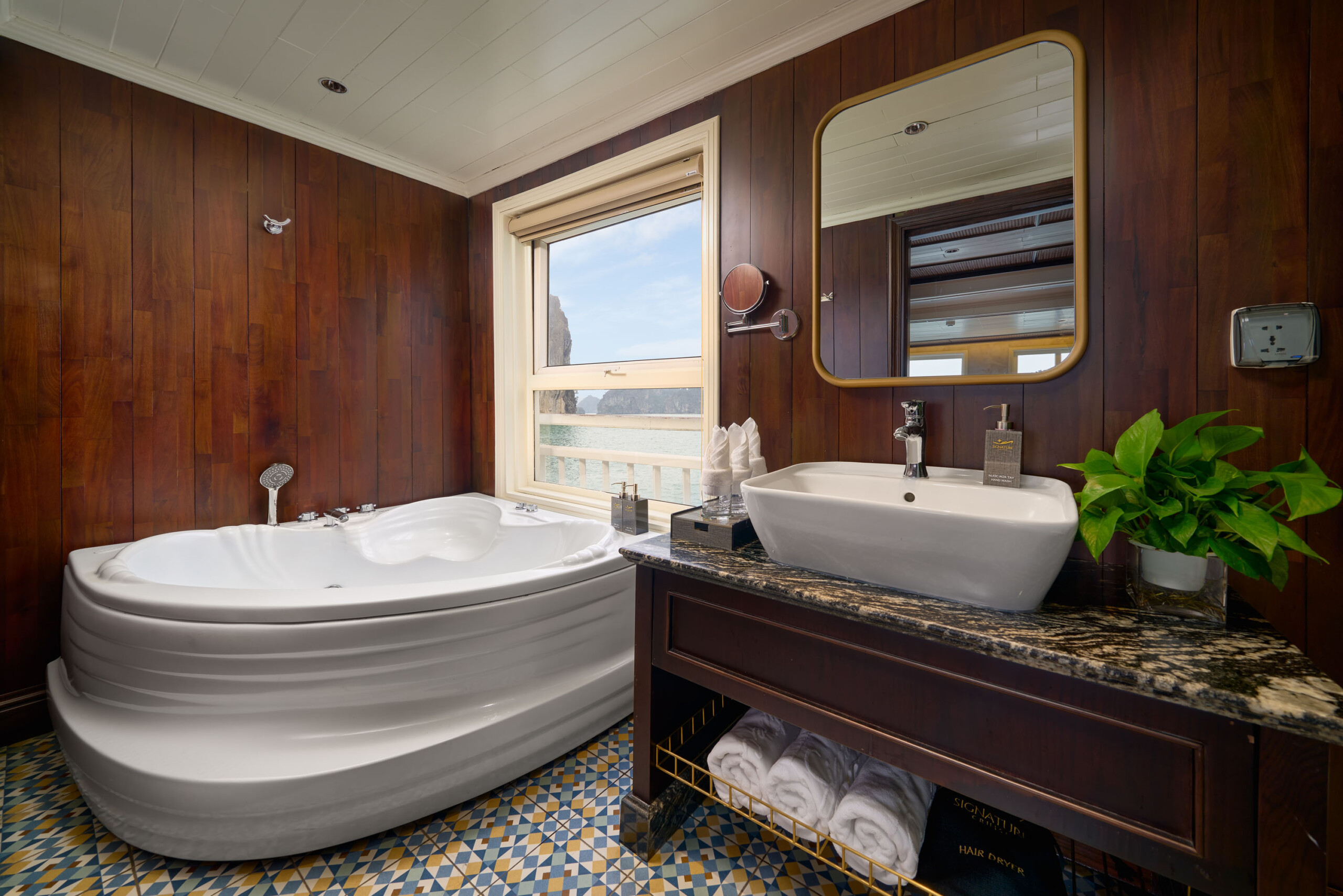 Exclusive Suite (2)