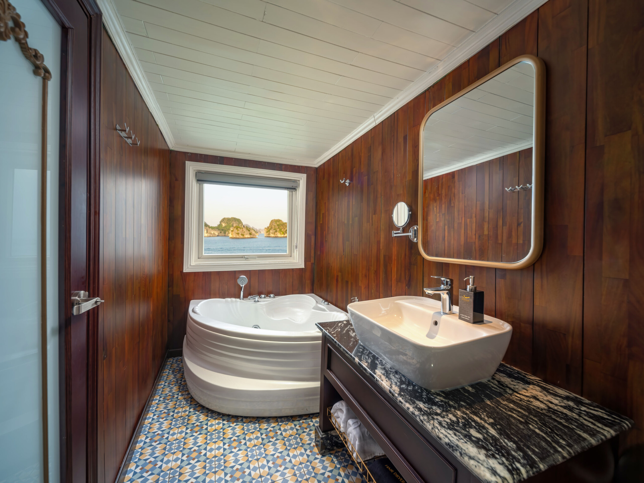 Junior Suite (6)