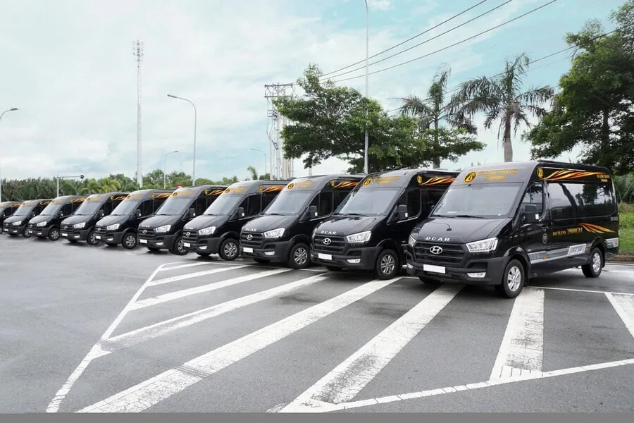 Private Transfer Cat Bi Airport Ha Long 3