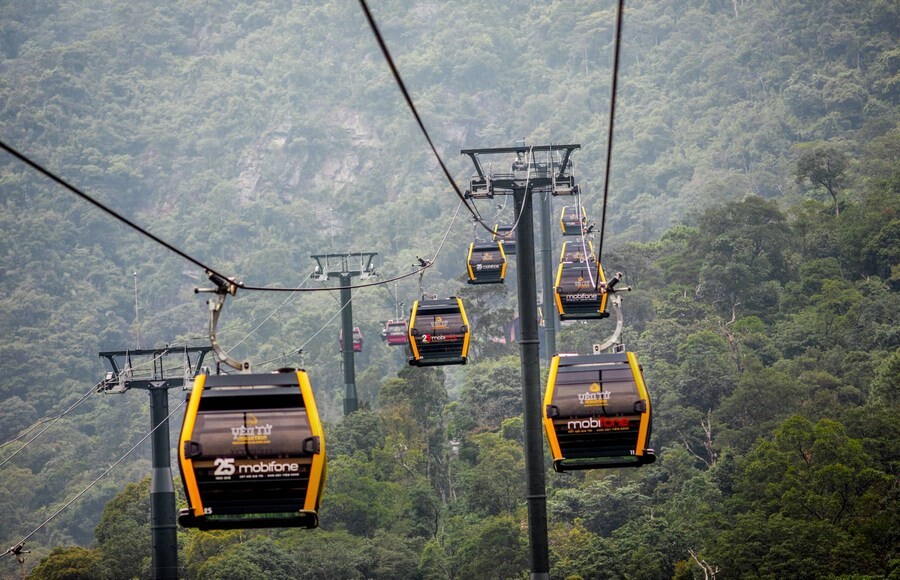 the Yen Tu Cable Car