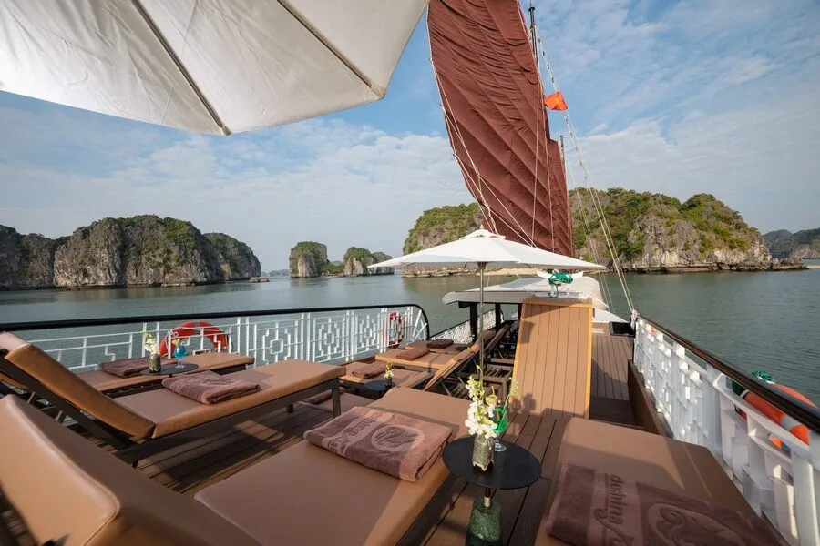 Prince Junk Sundeck 1
