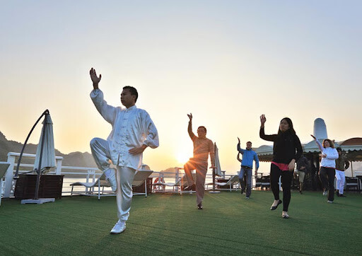 Taichi On Halong Bay Cruise (1)