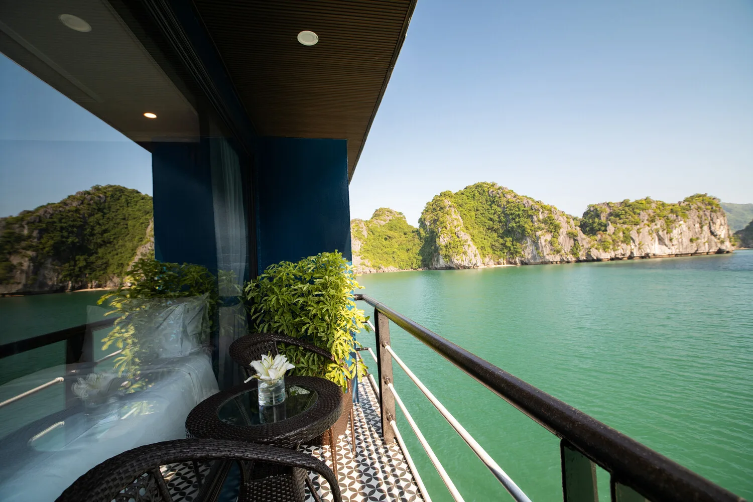 Triple Balcony Suite (3)
