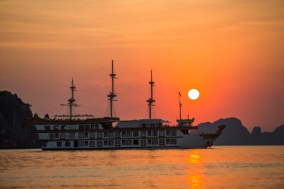 Dragon Legend Cruise – Explore Bai Tu Long Bay