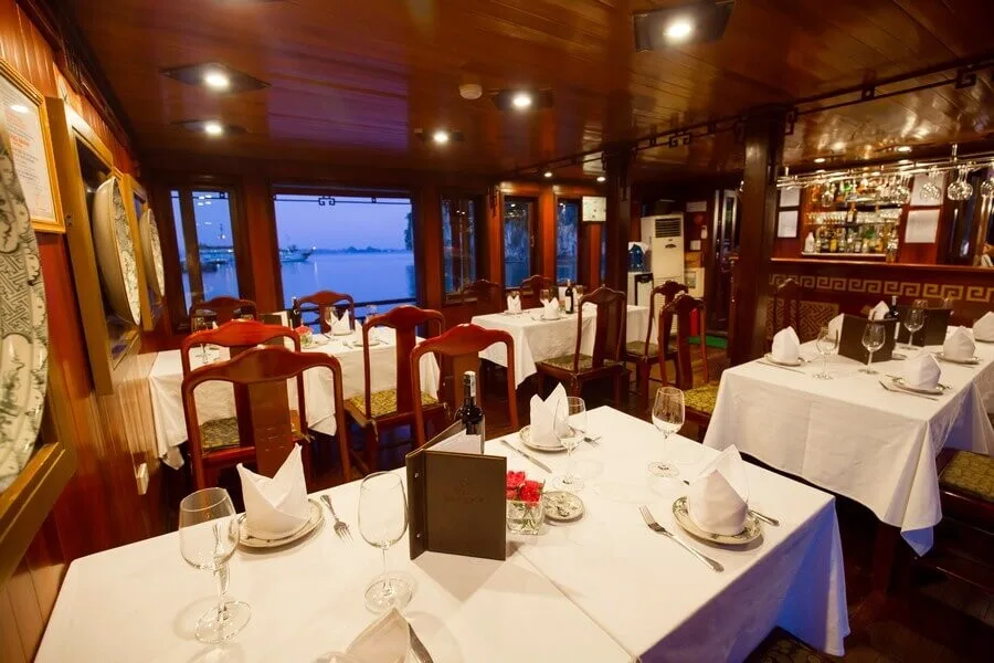 Dragons Pearl Cruise Explore Bai Tu Long Bay 10
