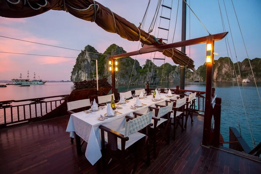 Dragons Pearl Cruise Explore Bai Tu Long Bay 13