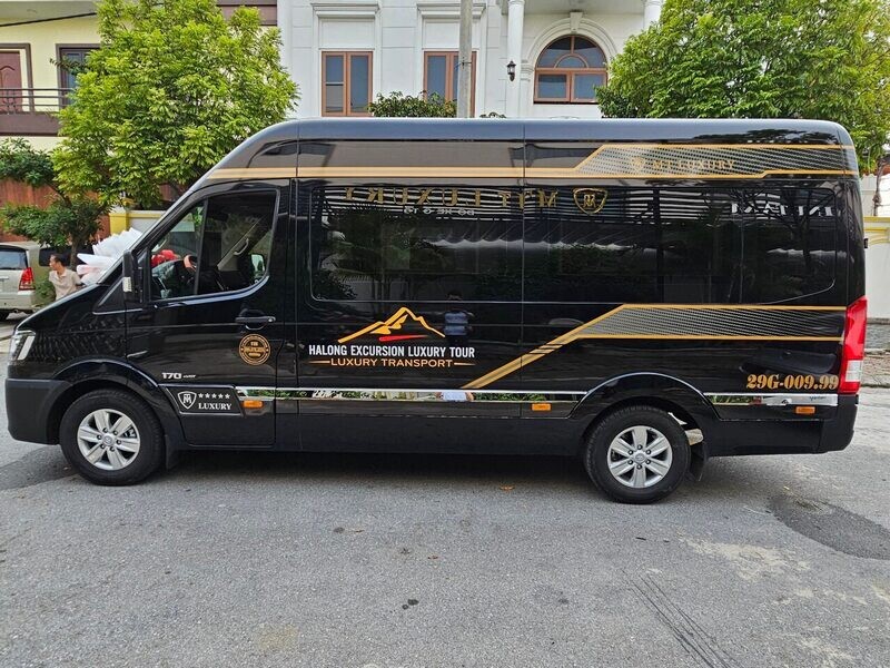 Halong Luxury Day Cruise Tour Limousine Car