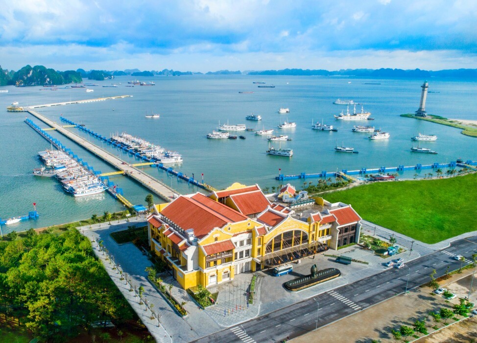 Batch Halong International Cruise Port