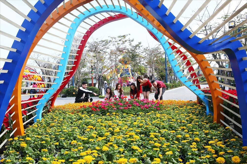 Halong Flower Park 