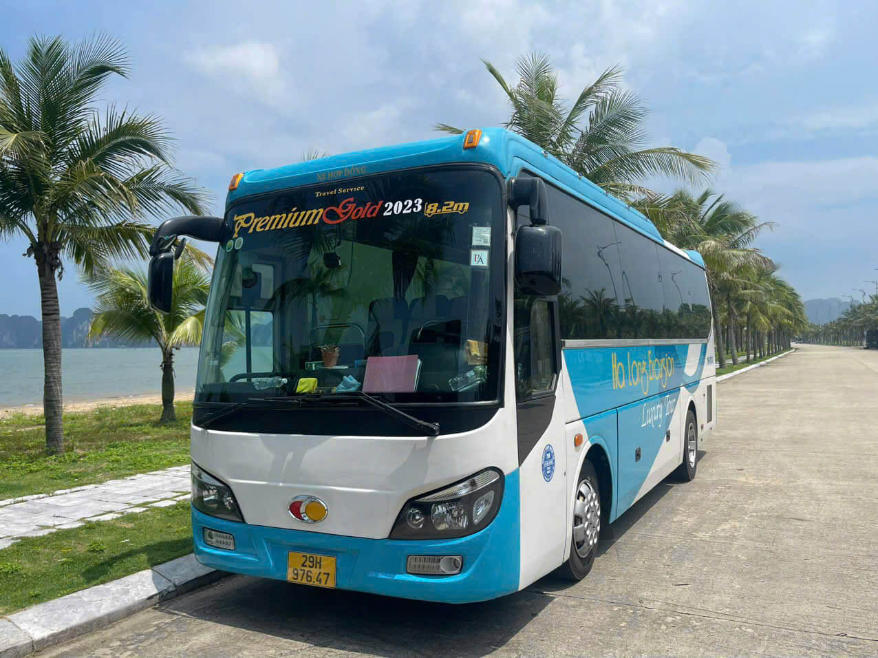 Halong Bay Tour Shuttle Bus