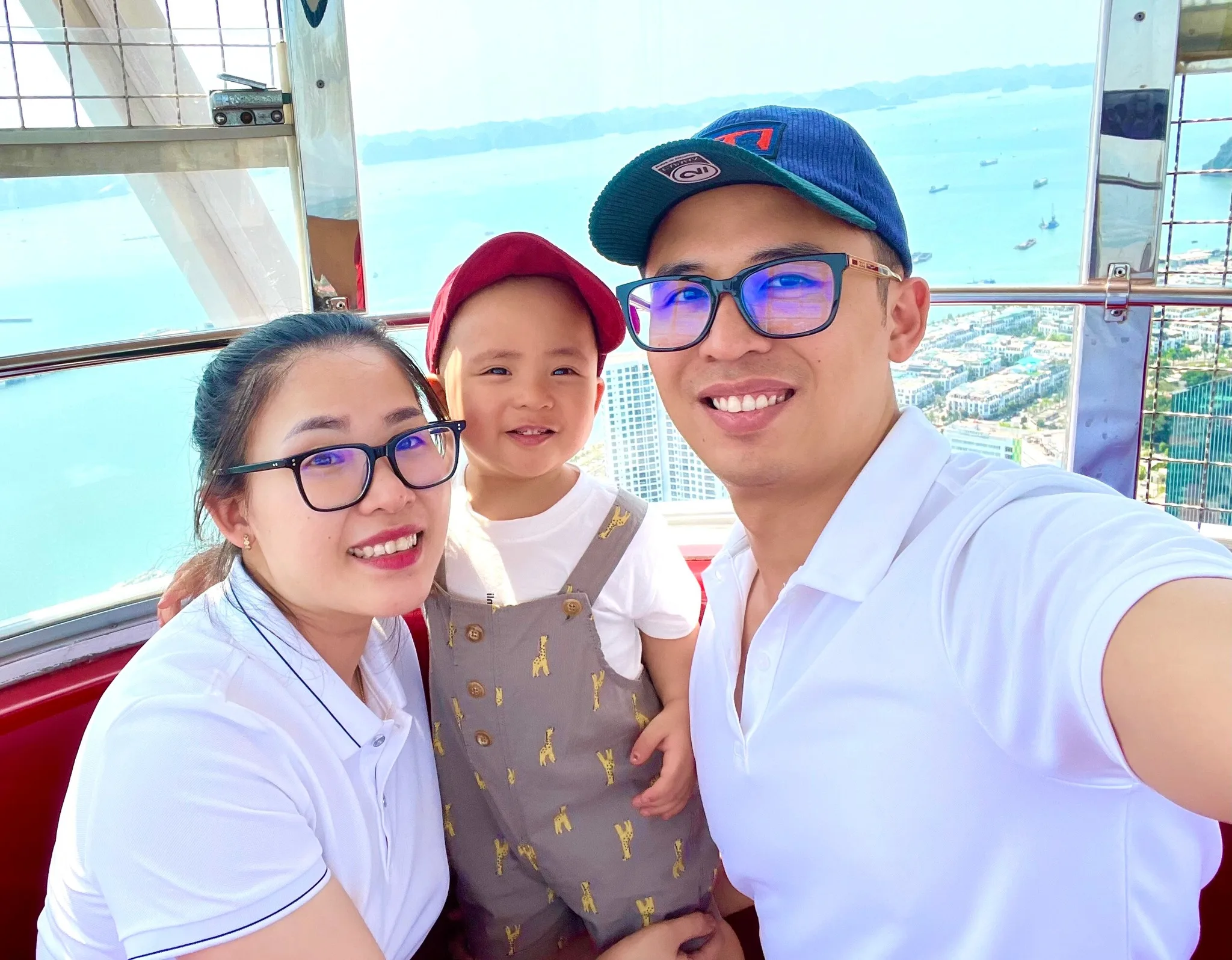 Du lịch gia đình tại Hạ Long