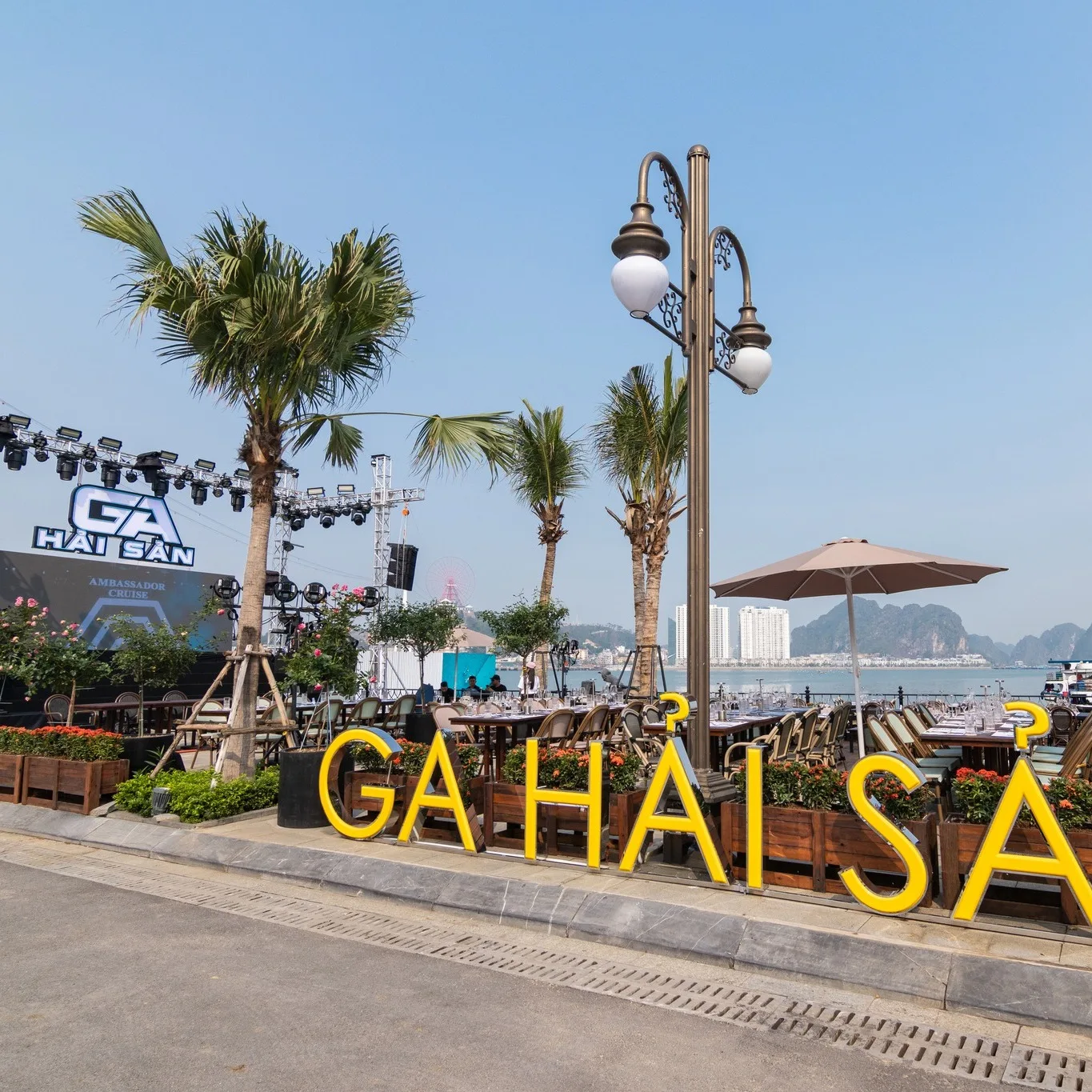 Nha Hang Ga Hai San Ha Long (3)