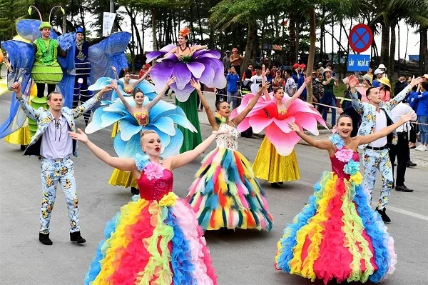 Ha Long Carnival 2025