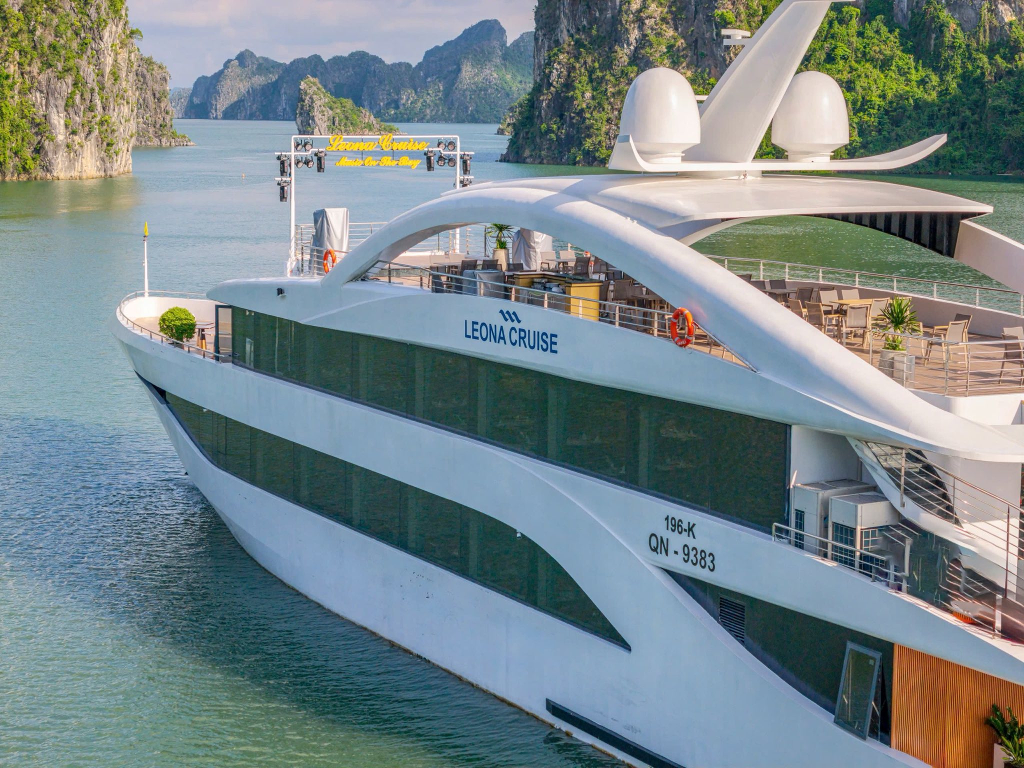 Leona Cruise
