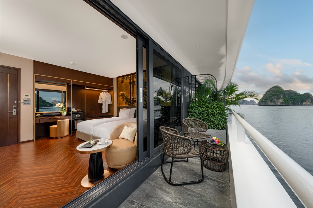 Deluxe balcony (1)- DU thuyền Sea STar