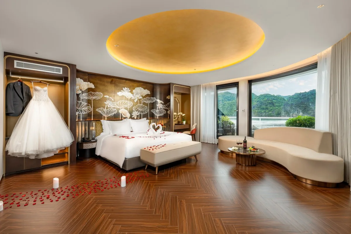 Royal Suite - Sea Star Cruise