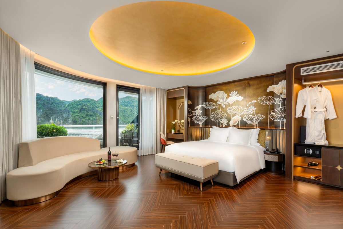 Royal Suite - Sea Star Cruise