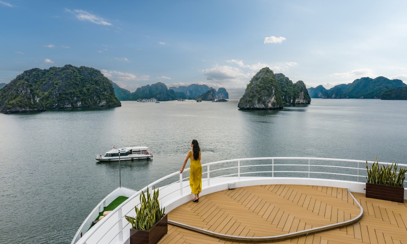 Sundeck Du thuyền Sea Star