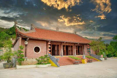 Chùa Trúc Lâm Cô Tô: Điểm Check-in Tâm Linh Tuyệt Đẹp