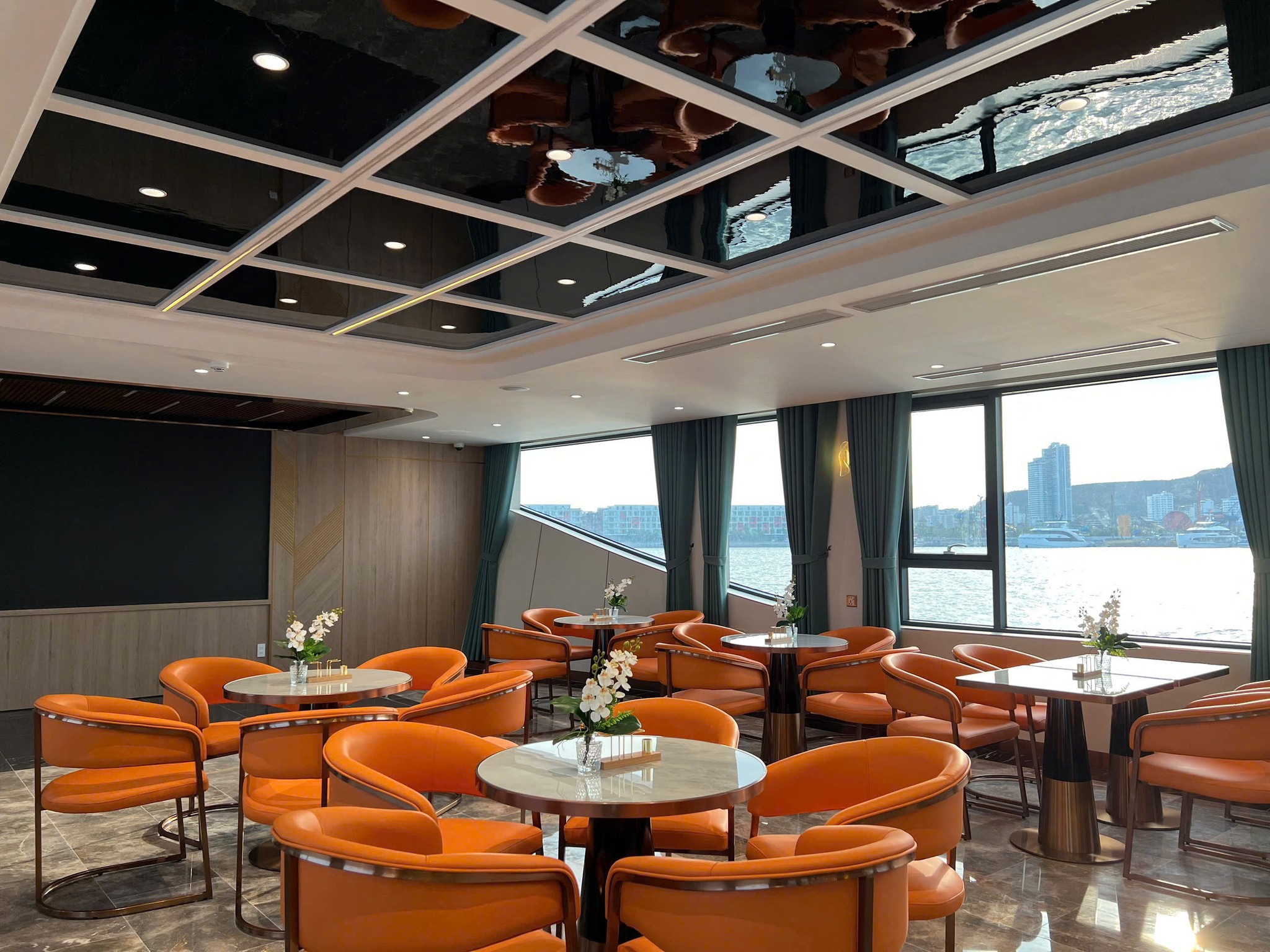 Du Thuyền Leona Cruise (4)