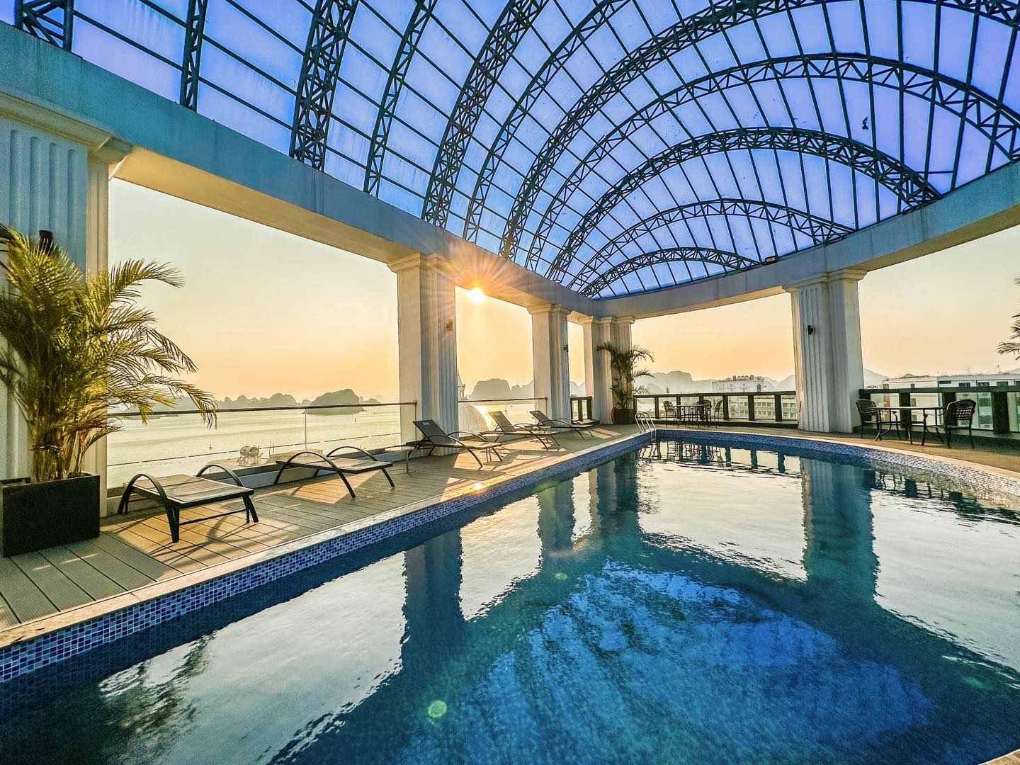 Paddington Ha Long Bayview -Hồ Bơi Ngoài Trời