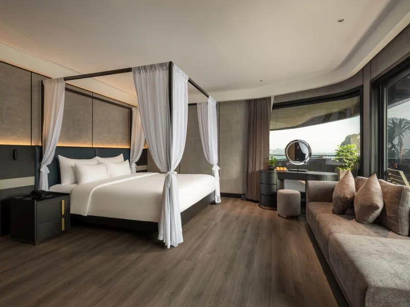 Elite Balcony Suite