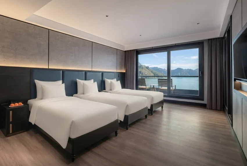 Senior Triple Suite (3 Single Bed)