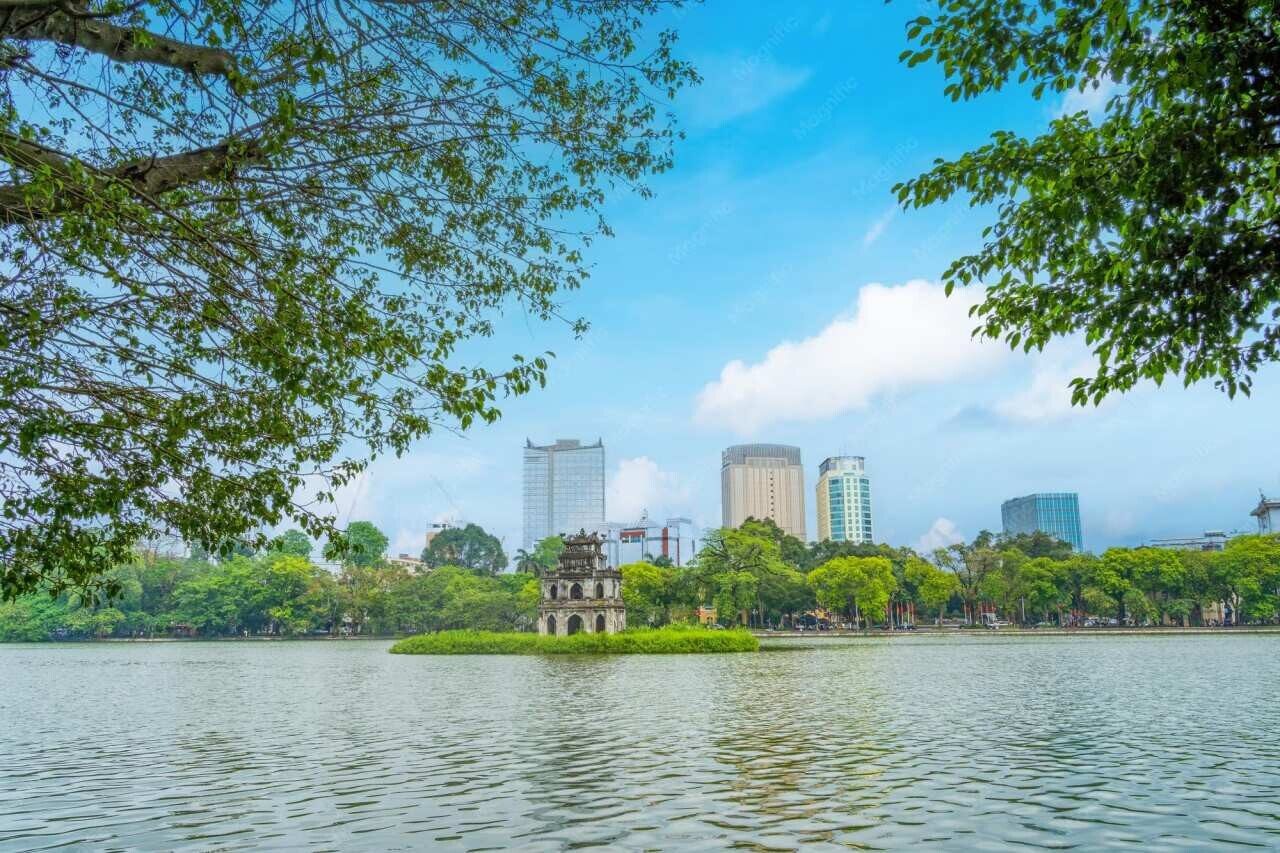 Hoan Kiem Lake.1