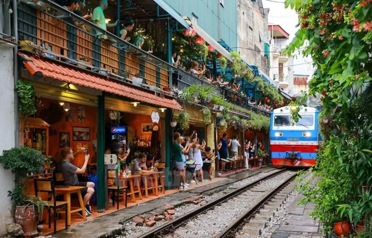 Train Street In Hanoi.1
