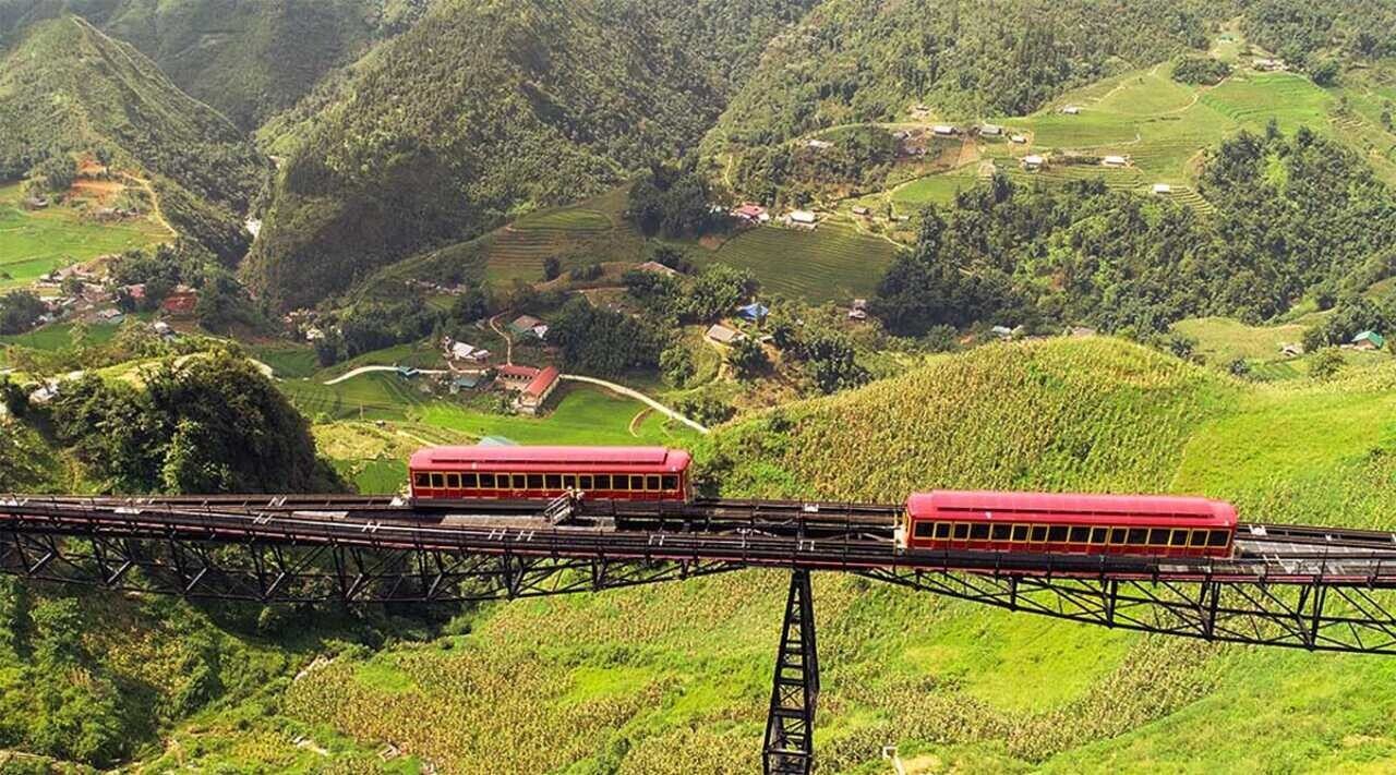 The Lush Green Muong Hoa Valley.1