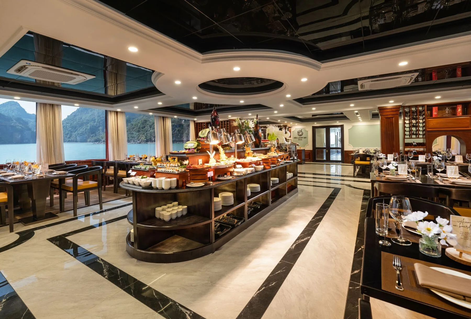 Hera Luxury Day Cruise Buffet