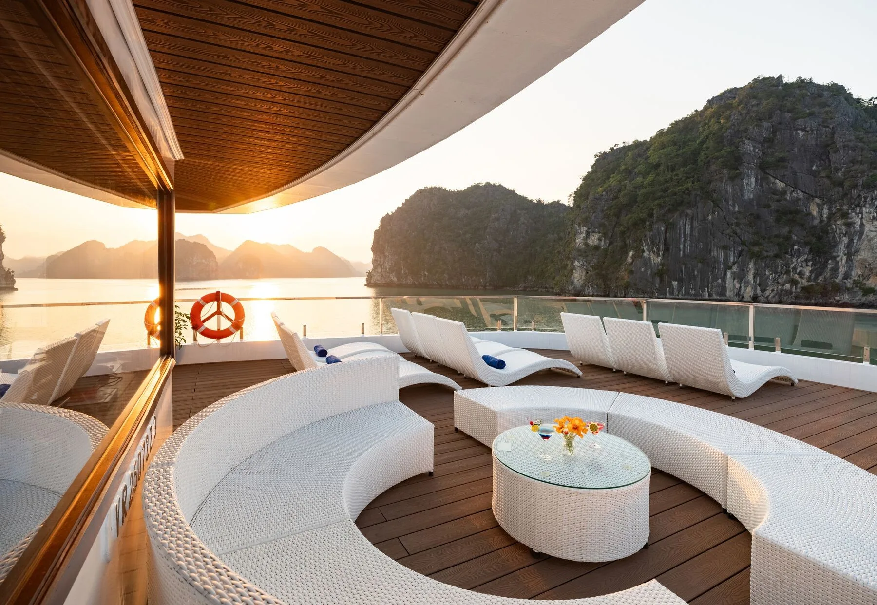 Hera Luxury Day Cruise Sundeck